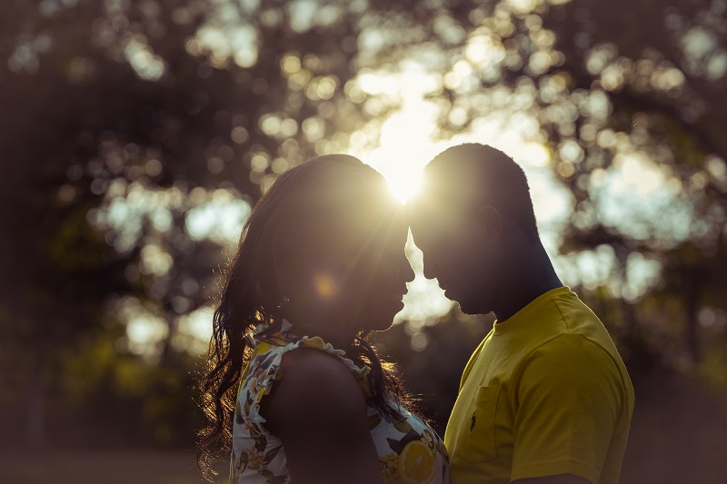 Black Couple at Chatlines to Build Relationships