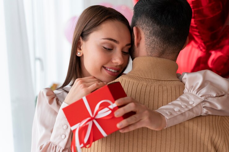 Best Gift Ideas for Couples in Romantic Relationships